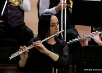koncert-orkiestry-detej-gminy-zyrakow-dzien-kobiet-2023-straszecin-024