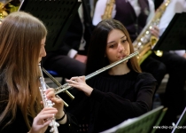 koncert-orkiestry-detej-gminy-zyrakow-dzien-kobiet-2023-straszecin-027