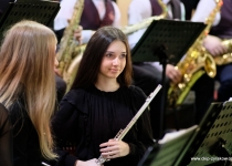 koncert-orkiestry-detej-gminy-zyrakow-dzien-kobiet-2023-straszecin-038